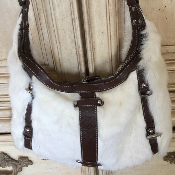 SOLD 📌📌📌 RAFE NEW YORK White Fur Purse - Picture 7 of 8